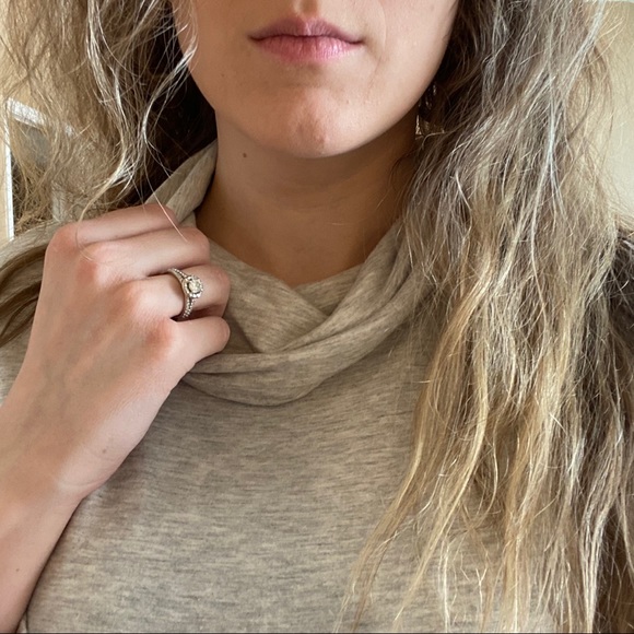 a•new•day Top | L - Picture 4 of 7